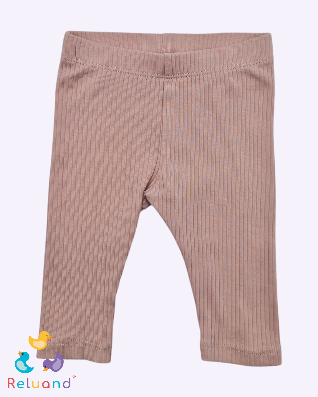 Conjunto blusa gris con flores rosa y pantalón rosa piel, Talla 3 meses.