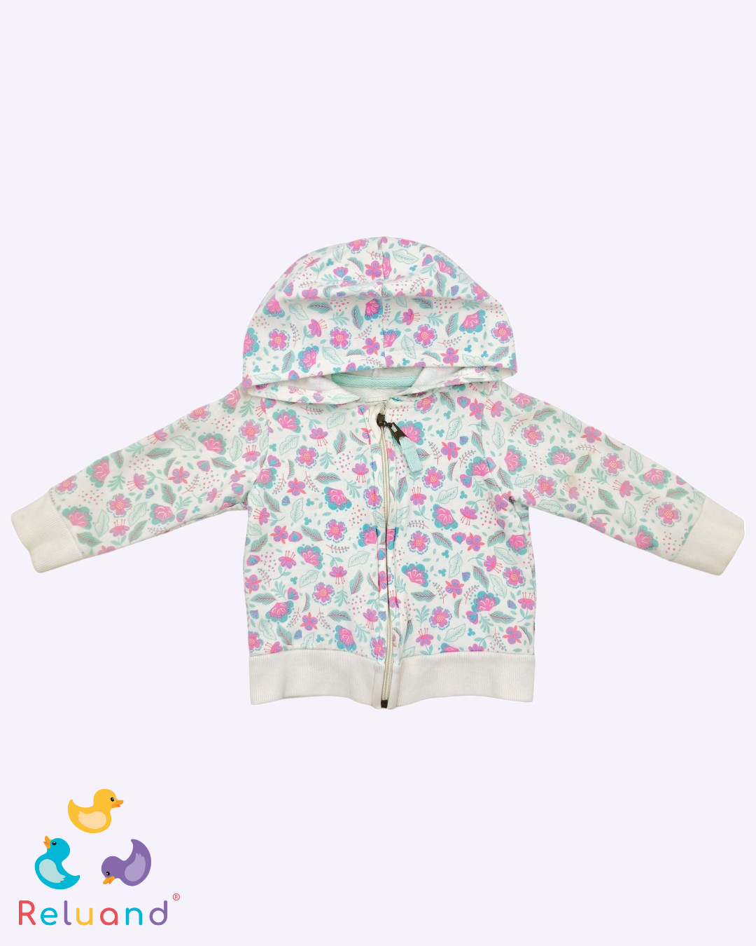 Saco con capota en color blanco, estilo floral en colores pastel, Marca Baby Fresh, Talla 9 a 12 meses.