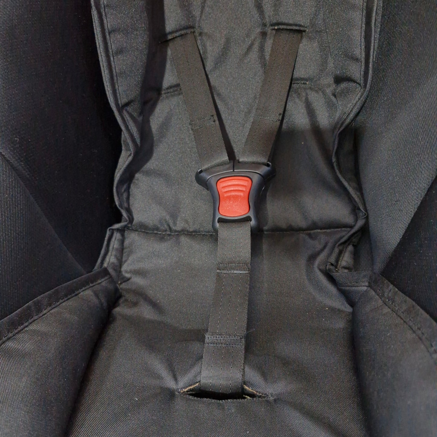 Silla de Carro Tipo Huevito Maxybaby Palo de Rosa — 0 a 13 kg | Usada