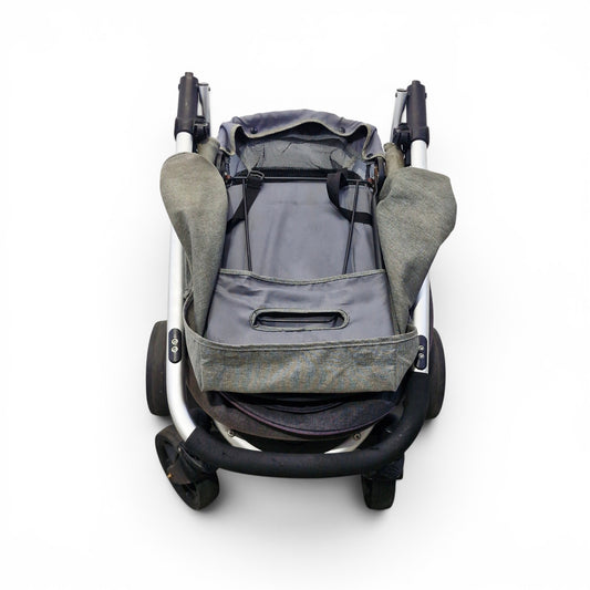 Coche Paseador Bium Born to Be Happy Gris — Con Capota y Bolsillo | Usado Estado Regular