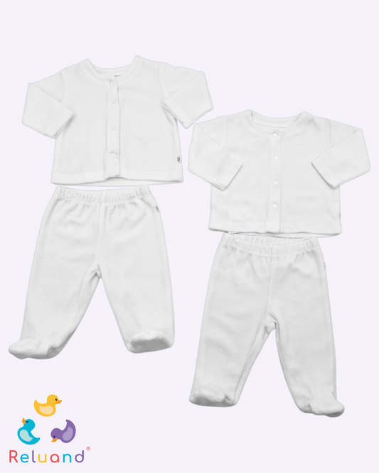 Pijama 2 piezas color blanco, Marca Baby Fresh, Talla 0 a 3 meses.