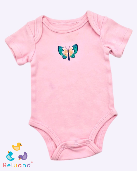 Body rosa pastel con mariposa, Marca Baby Yampi, Talla 0 a 3 meses.
