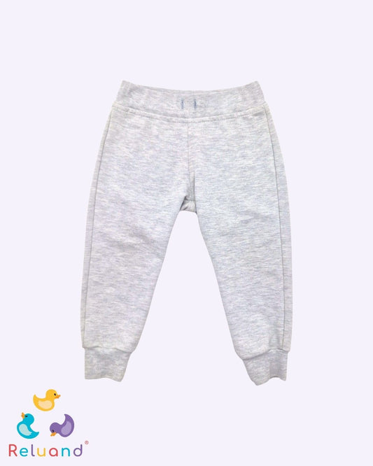 Sudadera gris de la marca Disney, talla 3T.