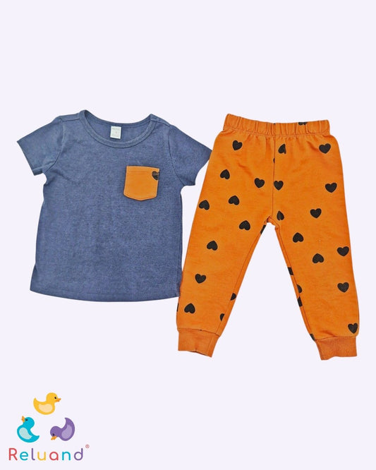 Conjunto en color café y gris con corazones negros, marca PL Kids, talla 3T.