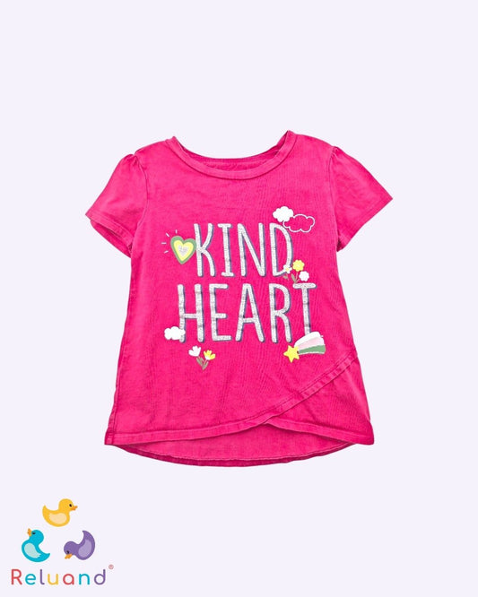 Blusa rosada con letras plateadas, marca Carter´s, talla 4T.