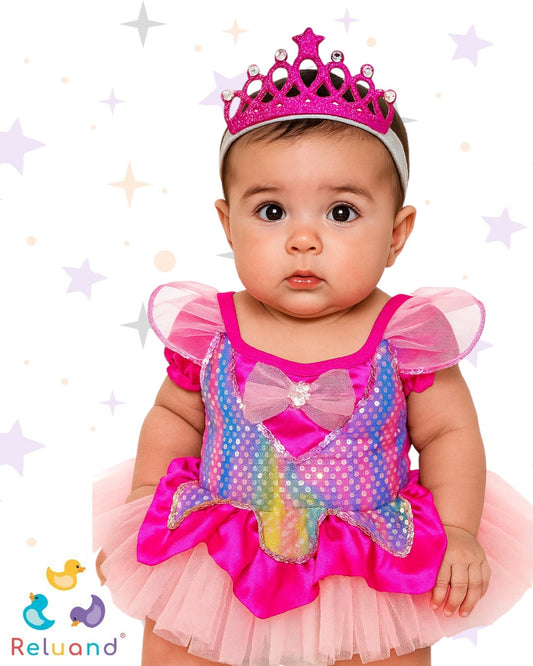Disfraz de princesa en color rosa con tutu y brillos, incluye tiara y accesorios, incluye accesorios.