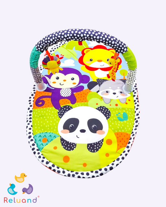 Gimnasio para bebé portátil didáctico de panda, mono, león y mapache, Marca Infantino, precio en el mercado nuevo $140,000.