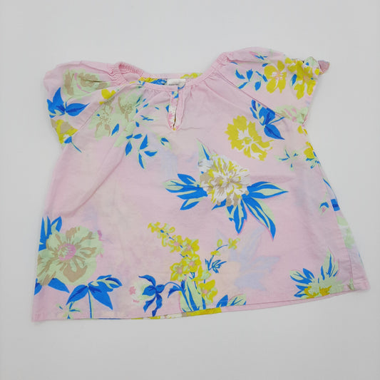 Blusa rosada de flores 24M marca Oshkosh