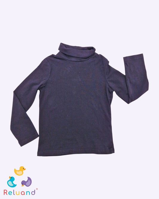 Buso negro cuello de tortuga, talla 4T.