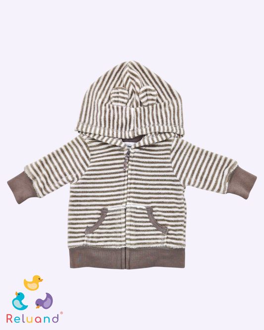 Saco blanco con gris a rayas con capota de orejitas, Marca Carter´s, Talla 3 meses.