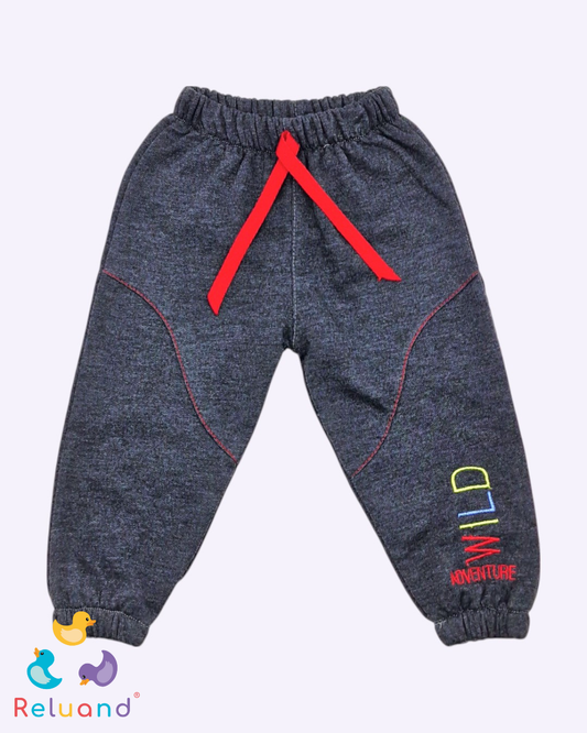 Pantalón sudadera gris con cordon rojo, Marca Gad, Talla 0 a 3 meses.