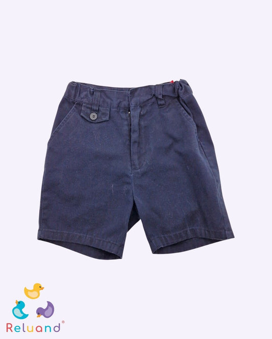 Short azul oscuro de la marca Cambridge Classics, talla 4T.