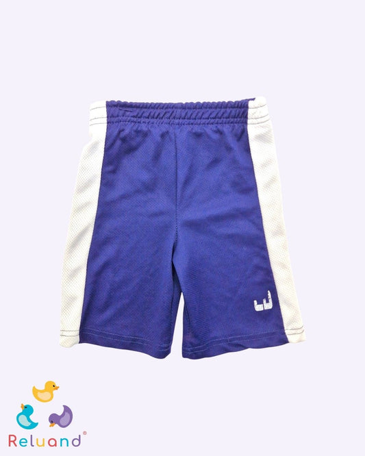 Short azul oscuro con laterales blancos de la marca LU ATHLETICS, talla 4T.