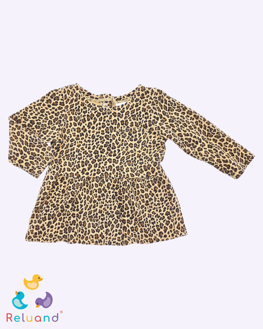 Blusa animal print en color beige y café, Marca Carter´s, Talla 12 meses.