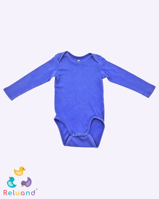 Body color azul grisáceo de la marca H&M, talla 18 meses.