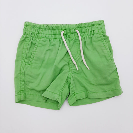 Short verde marca Baby Gap