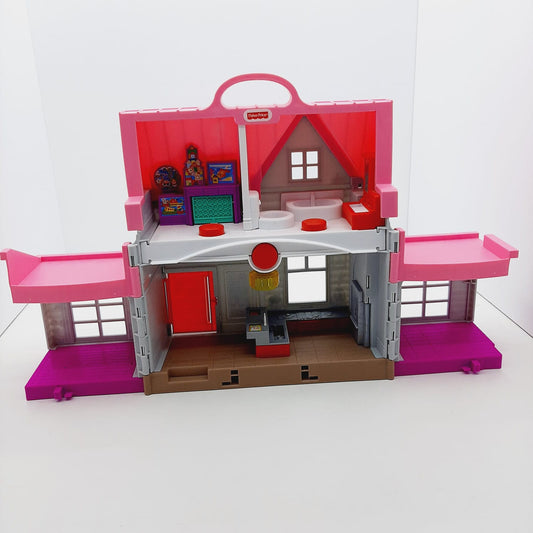 Escenario: Casita Fisherprice Little People Big Ayuda A Casa Rosa