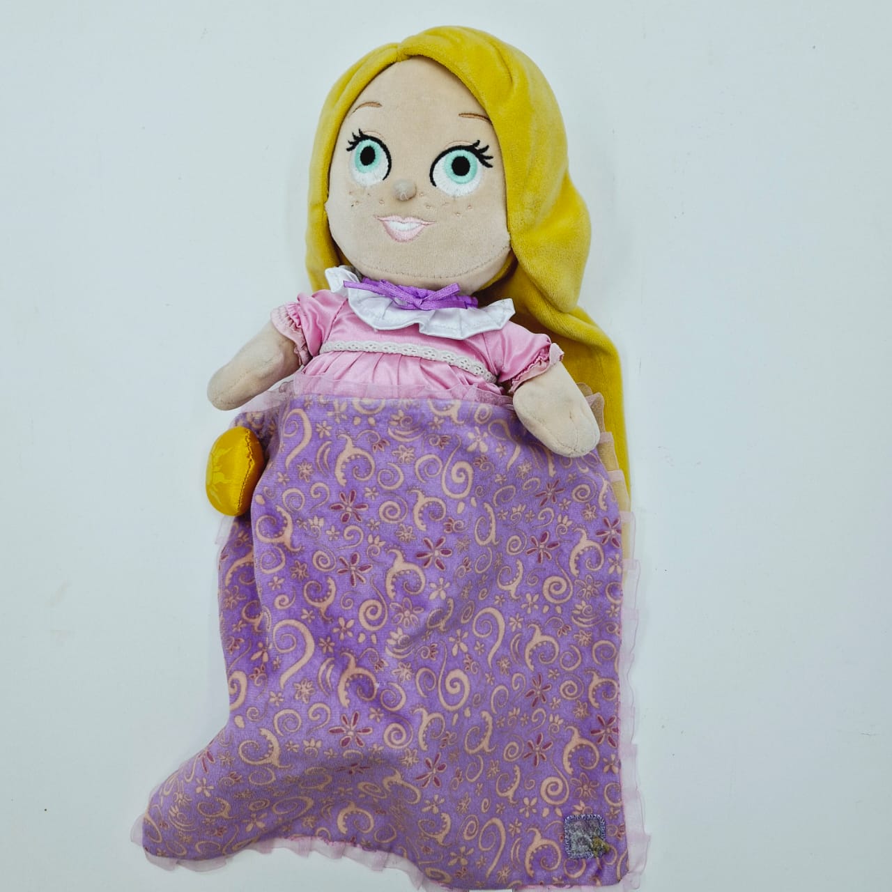 Muñeca Rapunzel de Enredados de peluche - Disney