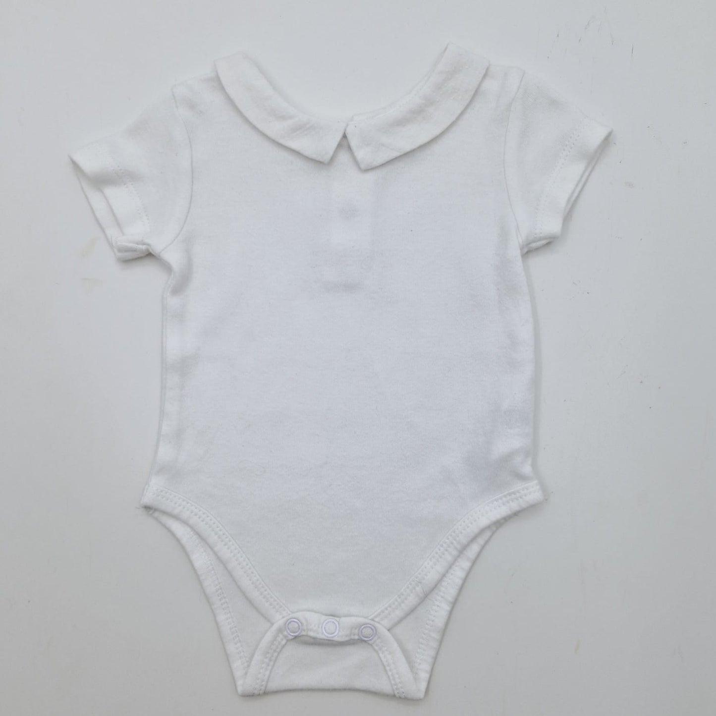 Body blanco con cuello 0-3M Cod.1024