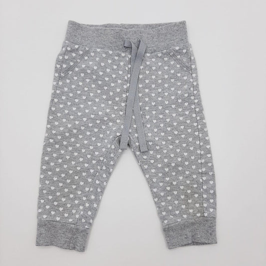 Pantalon gris de corazones 6-9M marca Coqui