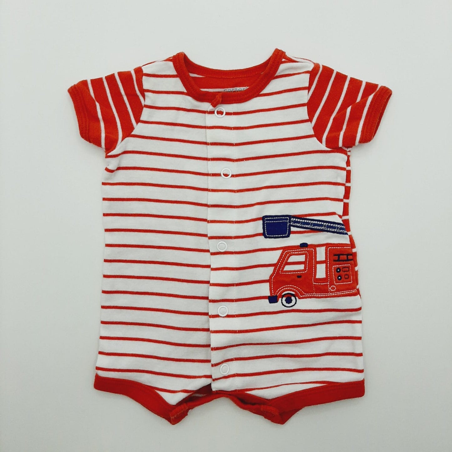 Jumper rojo de rayas RN marca Carter´s