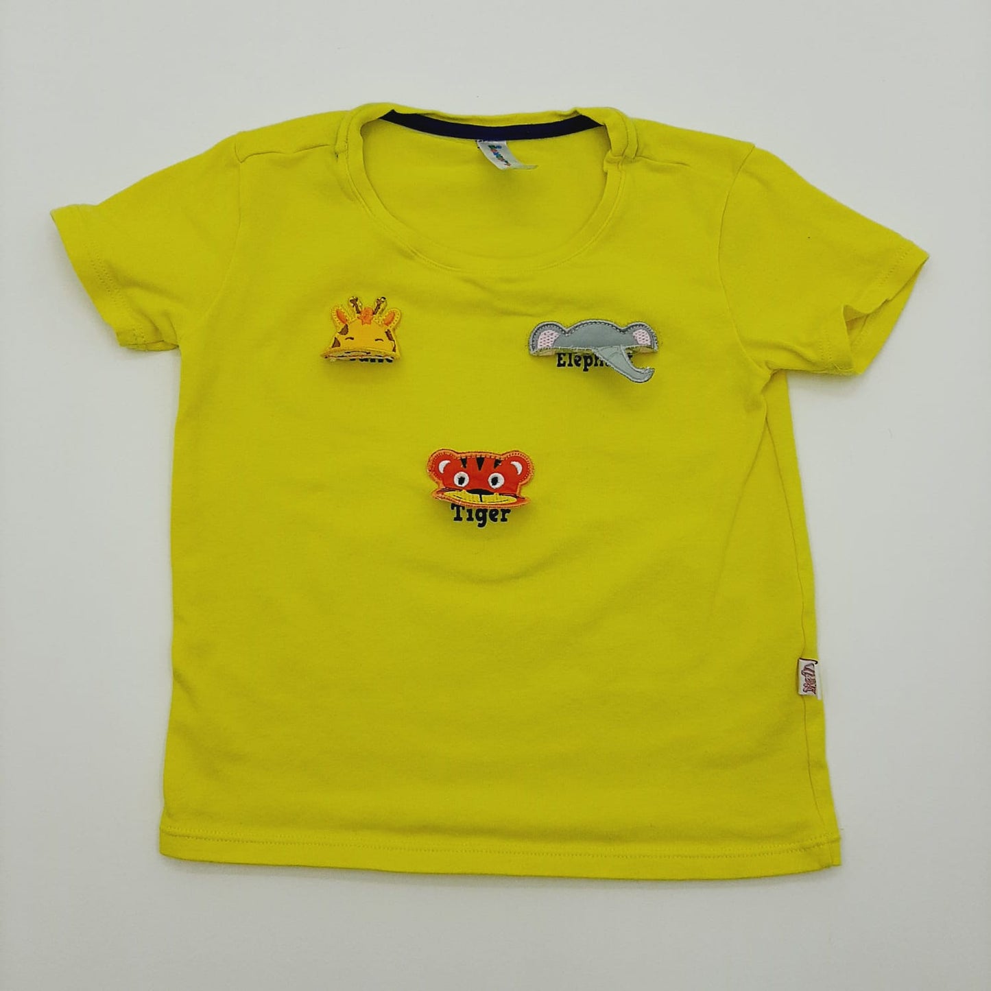 Blusa amarilla de animalitos 3T marca Bakancitos