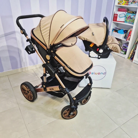 Coche Moisés para bebé en color nude, incluye su silla para carromóvil, completamente funcional, Marca Frezzio.