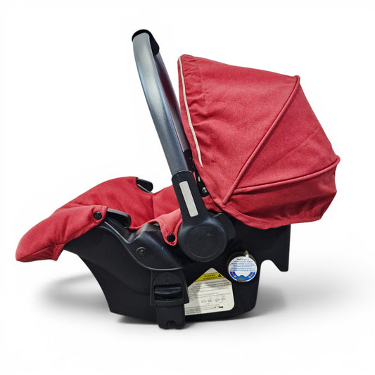 Silla de Carro Tipo Huevito Bebesit Roja Jaspeada | Usada