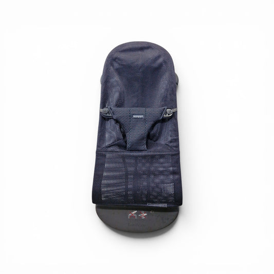 Silla Mecedora BabyBjörn Azul Oscuro — Con Malla Transpirable | Usada